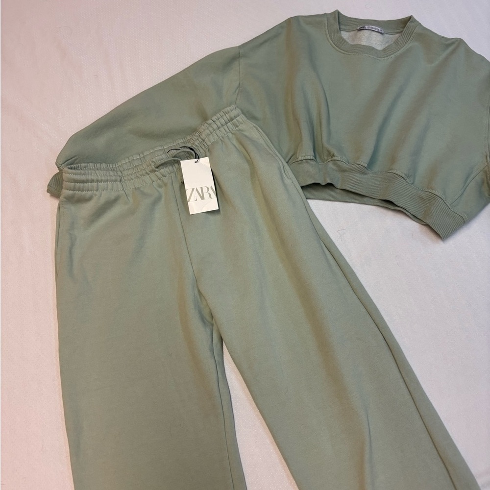 ZARA Green Sweatshirt and Pants Set